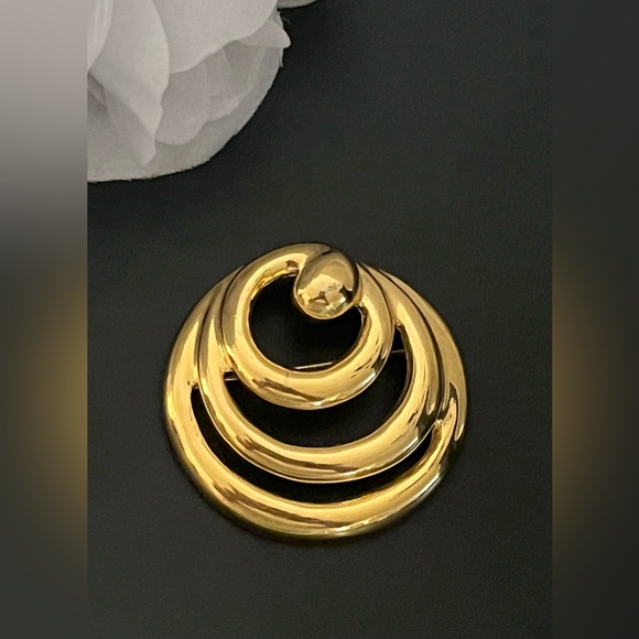 VTG Gold Concentric Circle Brooch - Picture 4 of 16